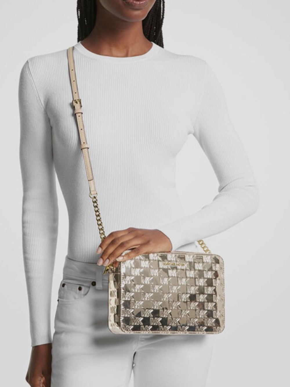 Michael Kors JetSet Crossbody in logo Gold Patent - Picture 5 of 13